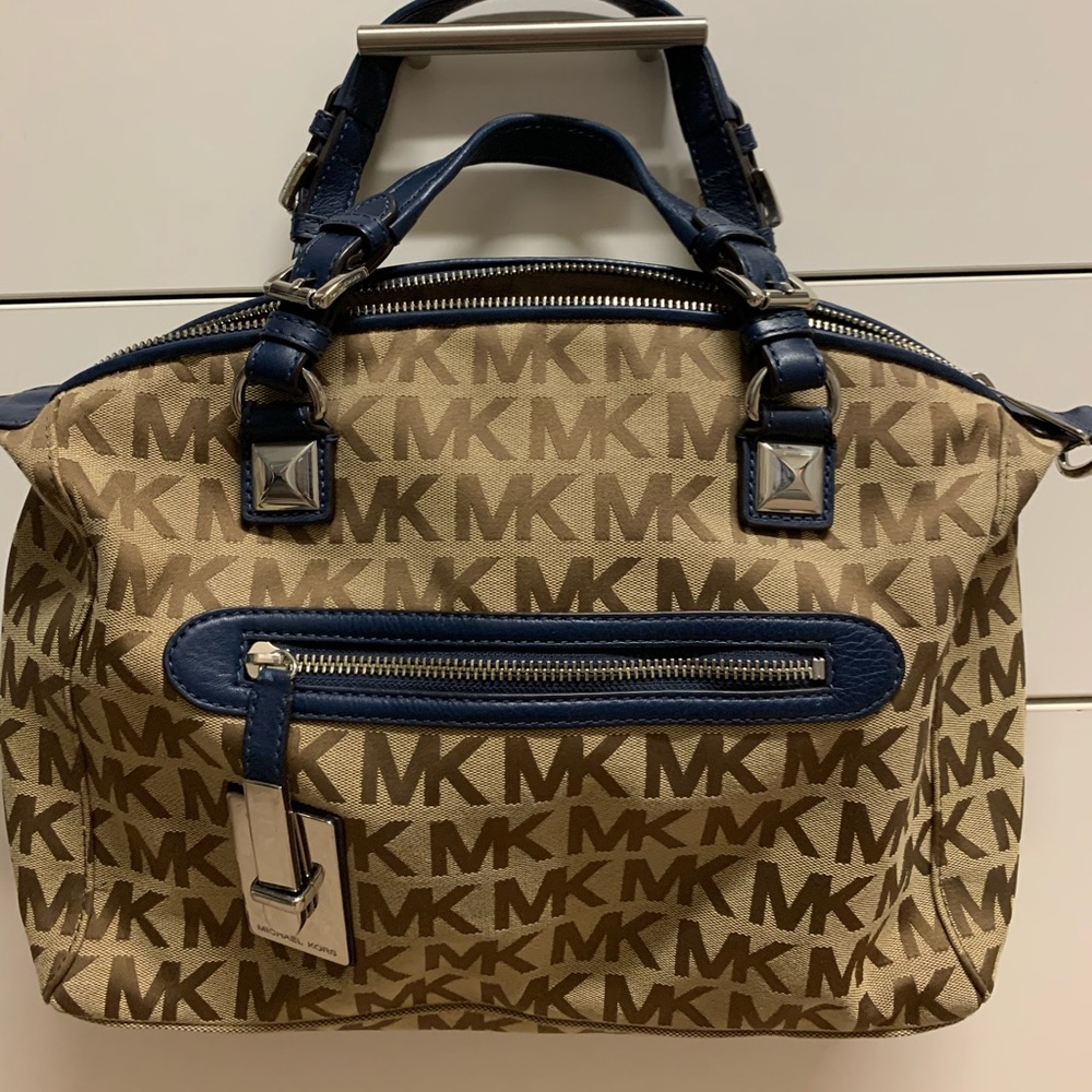 MK sling bag